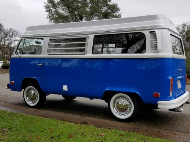 1973 Volkswagen Bus/Vanagon Riviera Camper - photo 3