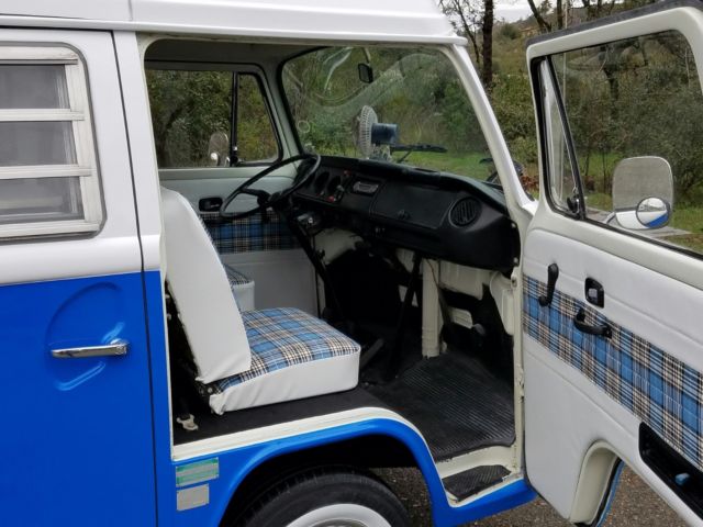 1973 Volkswagen Bus/Vanagon Riviera Camper - photo 5