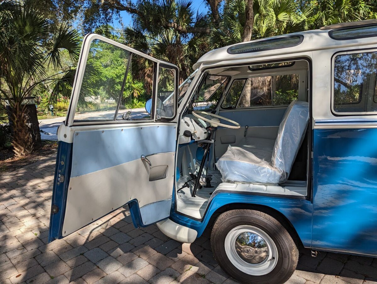 1973 Volkswagen Bus/Vanagon Deluxe Samba 23 Window - photo 10