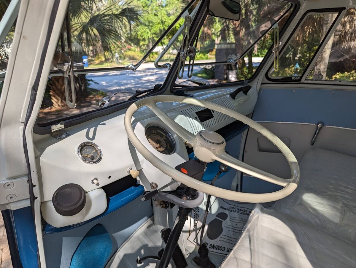 1973 Volkswagen Bus/Vanagon Deluxe Samba 23 Window - photo 12