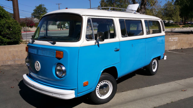1973 Volkswagen Bus/Vanagon With folding rear seat/bed - photo 2