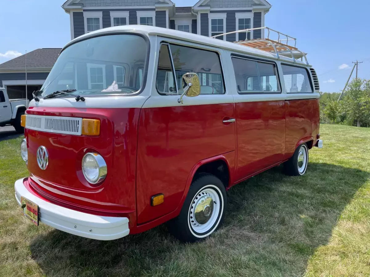 1973 Volkswagen GERMAN Bus - FREE SHIPPING!! Type 2, Westfalia, Vanagon 1973 Volkswagen Bus/Vanagon
