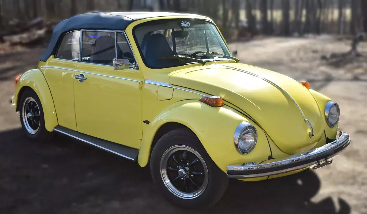 1973 Volkswagen Super Beetle Convertible in Saturn Yellow 1600 cc 4 Cylinder VG 1973 Volkswagen Beetle - Classic Super Beetle Convertible