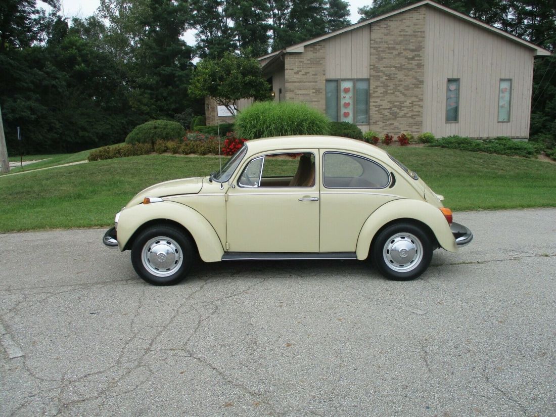 1973 VOLKSWAGEN SUPER BEETLE IMMACAULATE CONDITION SHOWROOM CLEAN RESTORED 2010 1973 Volkswagen Beetle - Classic