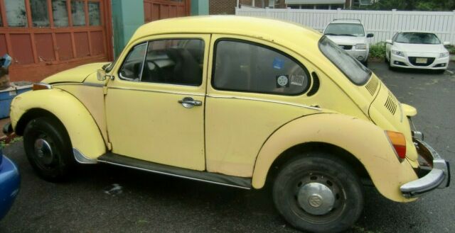 1973 Volkswagen Super Beetle-Starts + Runs w/ Auto Stick Shift - Parts / Restore 1973 Volkswagen Beetle - Classic sedan