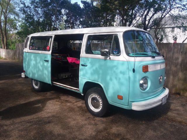 1973 Volkswagen Transporter Bus Automatic 1973 Volkswagen Bus/Vanagon
