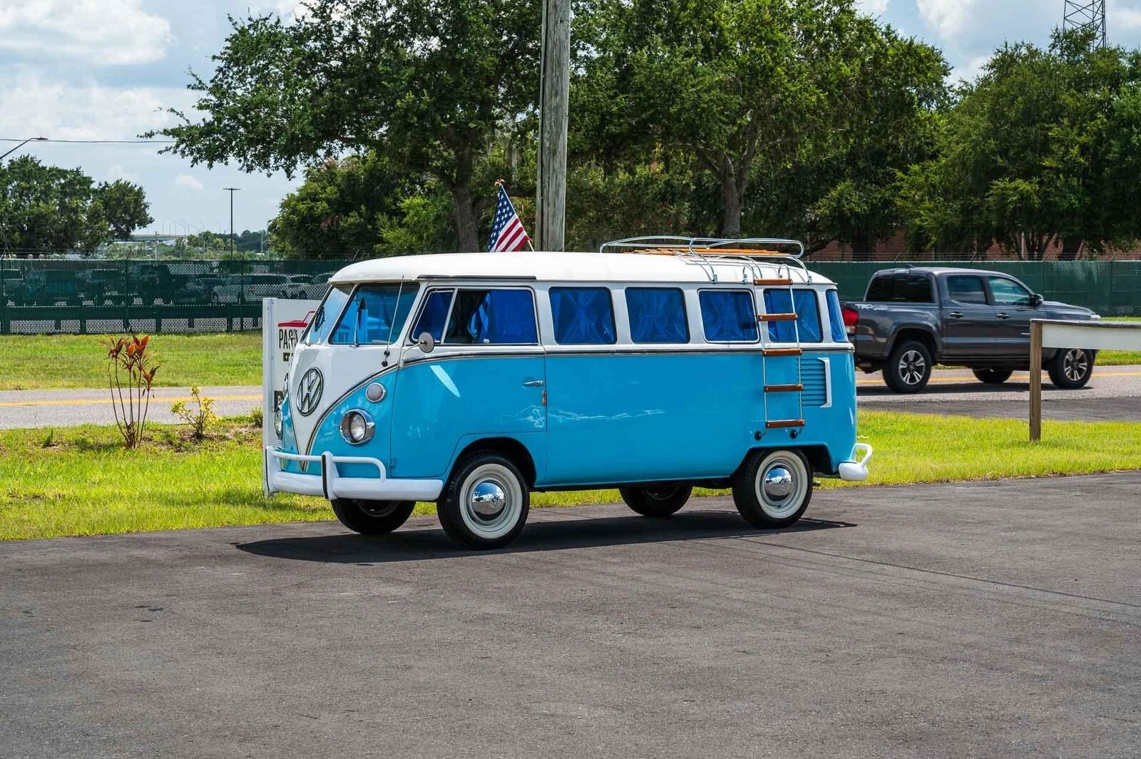 1973 Volkswagen Transporter Bus Rebuilt Motor - photo 13