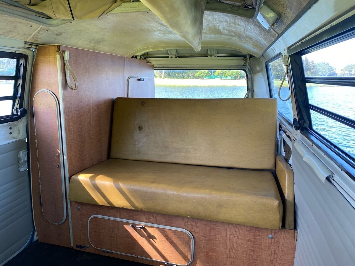 1973 Volkswagen Transporter camper - photo 11