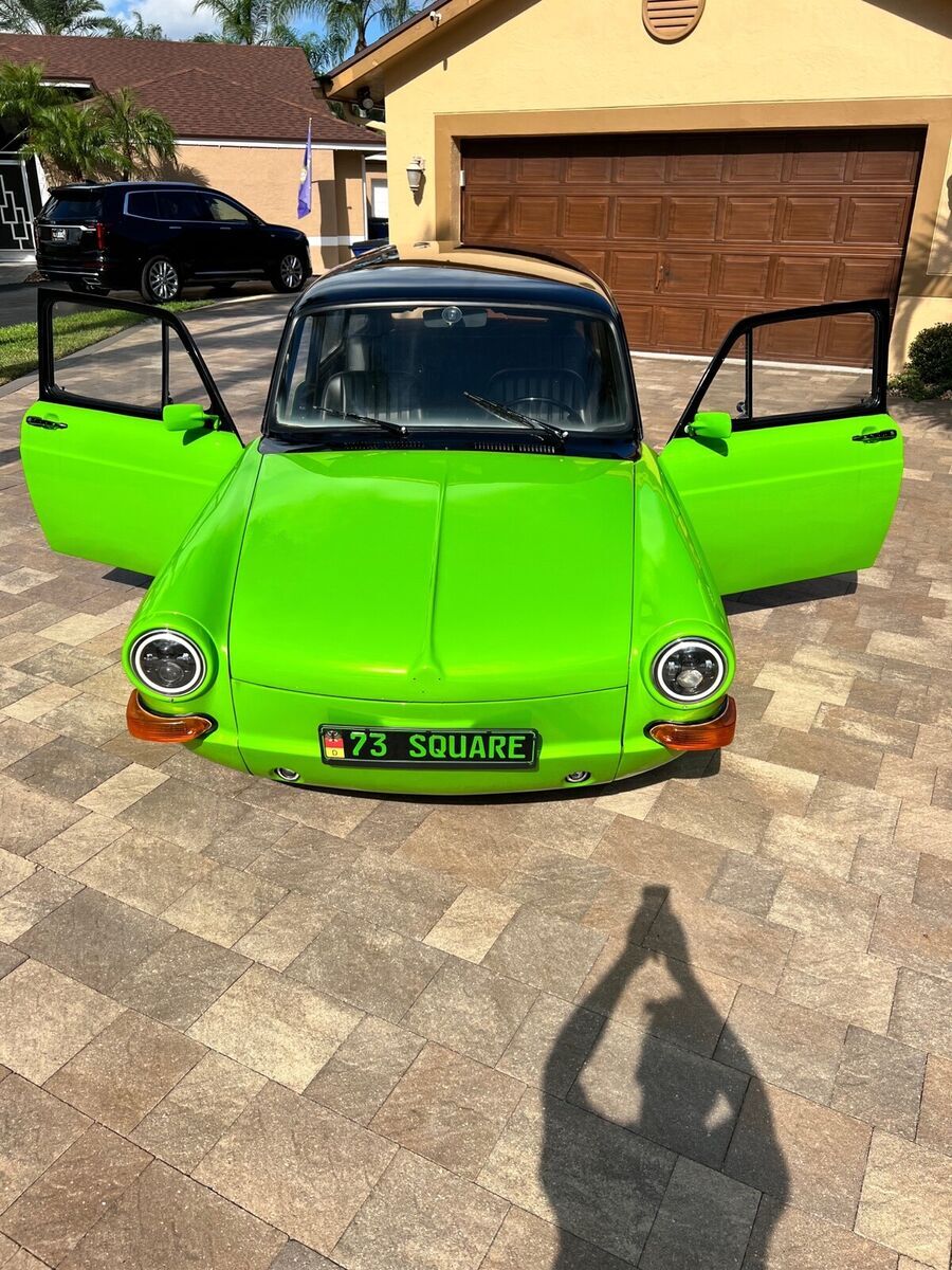 1973 Volkswagen Type 3 Squareback Sedan Green RWD Manual Customized 1973 Volkswagen Squareback Customized