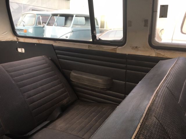 1973 Volkswagen Bus/Vanagon SUNROOF -RARE AUTOMATIC TRANSMISSION - photo 11