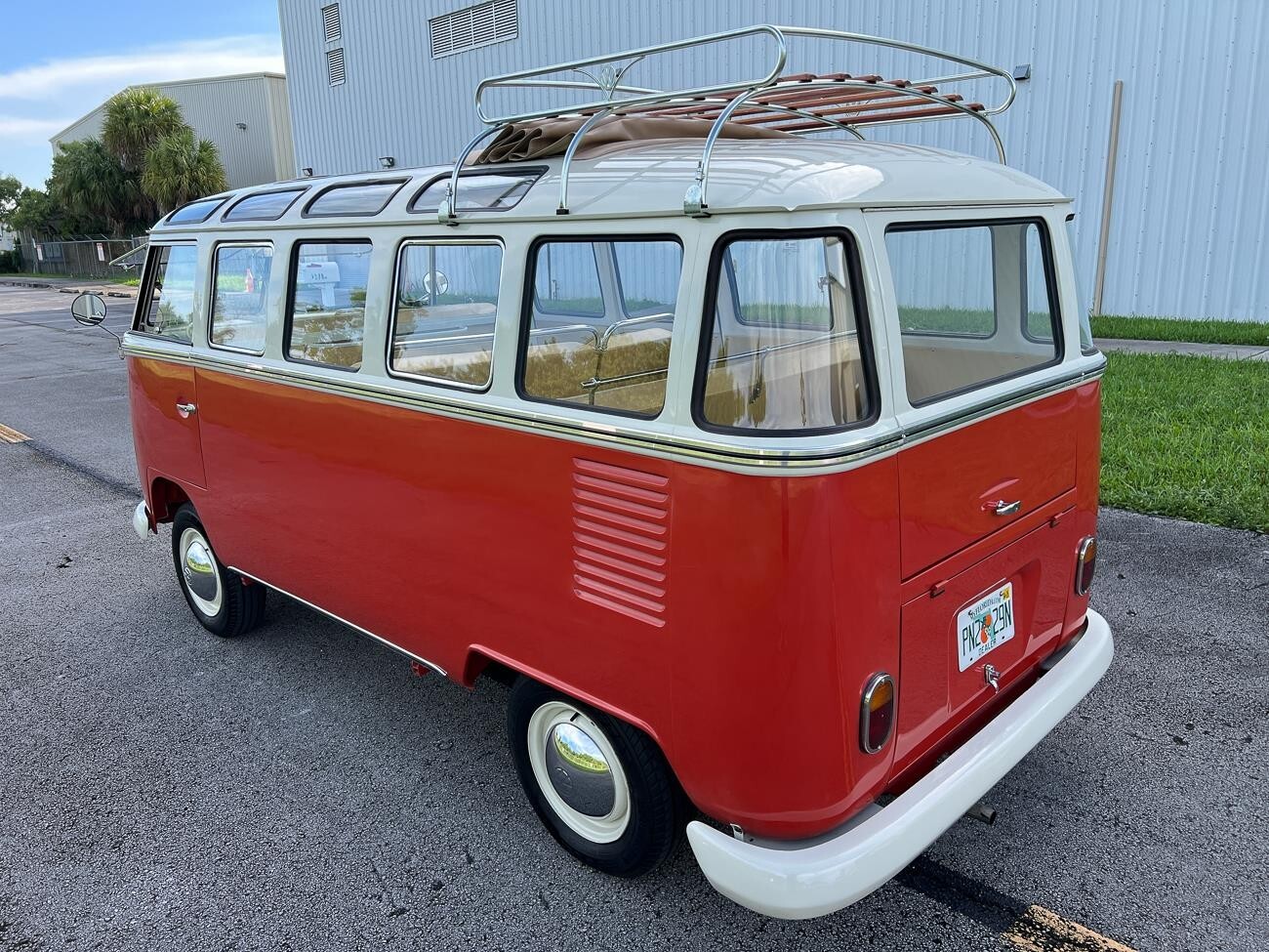 1973 Volkswagen Van Samba 23 windows - photo 11