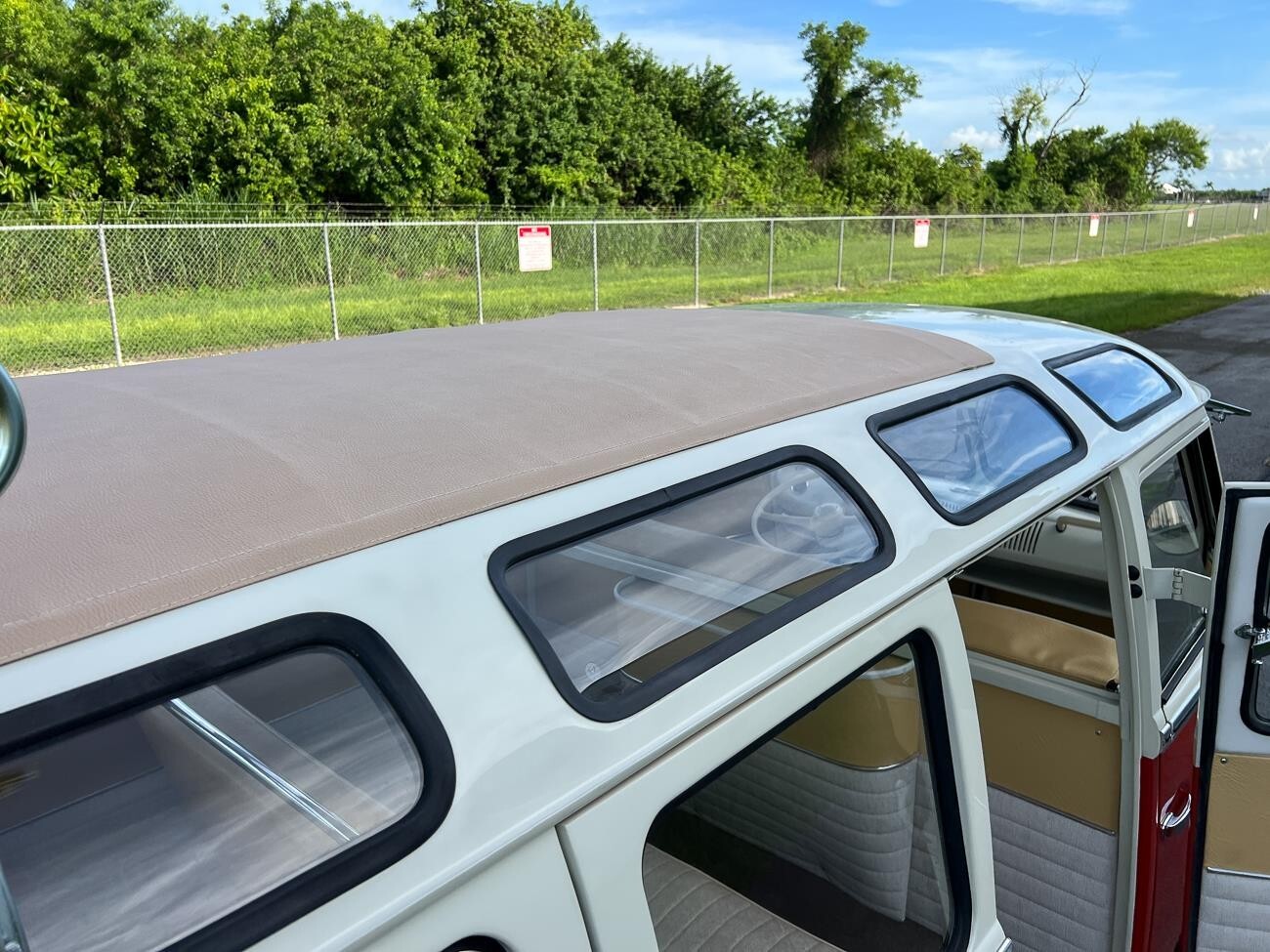 1973 Volkswagen Van Samba 23 windows - photo 8