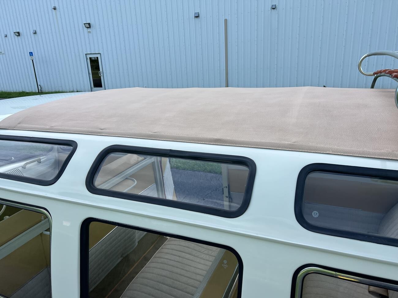 1973 Volkswagen Van Samba 23 windows - photo 9