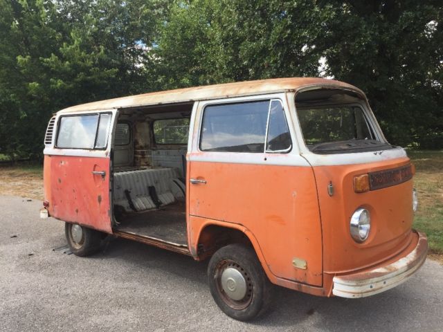 1973 Volkswagon Bus VW with Title 1973 Volkswagen Bus/Vanagon