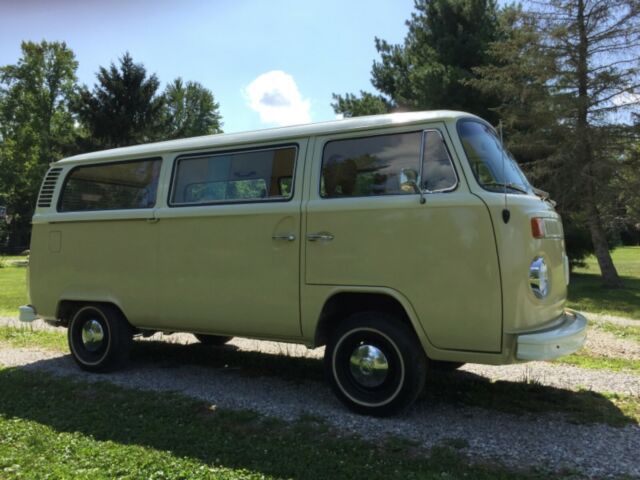 1973 Volkswagen Bus/Vanagon - photo 3