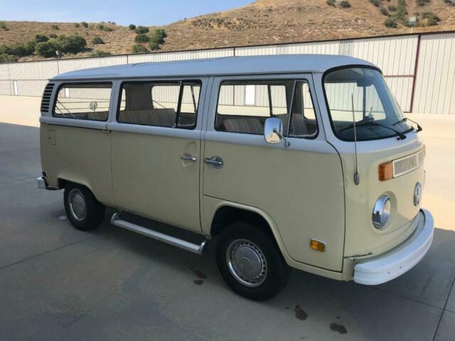 1973 Volkswagen Bus/Vanagon Transporter - photo 2