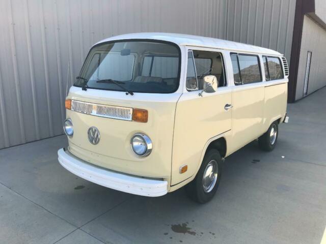 1973 Volkswagen Bus/Vanagon Transporter - photo 9