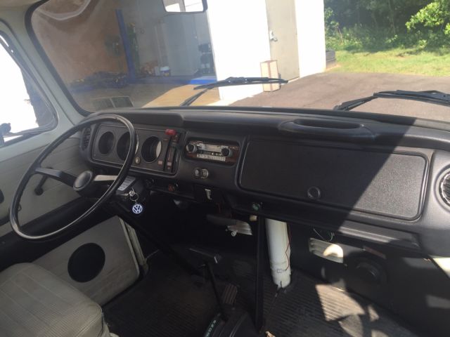 1973 Volkswagen Bus/Vanagon Base - photo 6