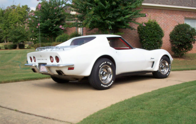 1973 Chevrolet Corvette Coupe with T-Top and luggage rack - photo 6
