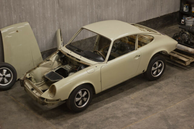 1973 Porsche 911 2.4 CIS Rare Grey Beige Matching COA +$12K Parts - photo 2
