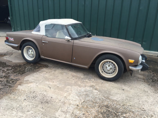 1974 Triumph TR-6 - photo 2