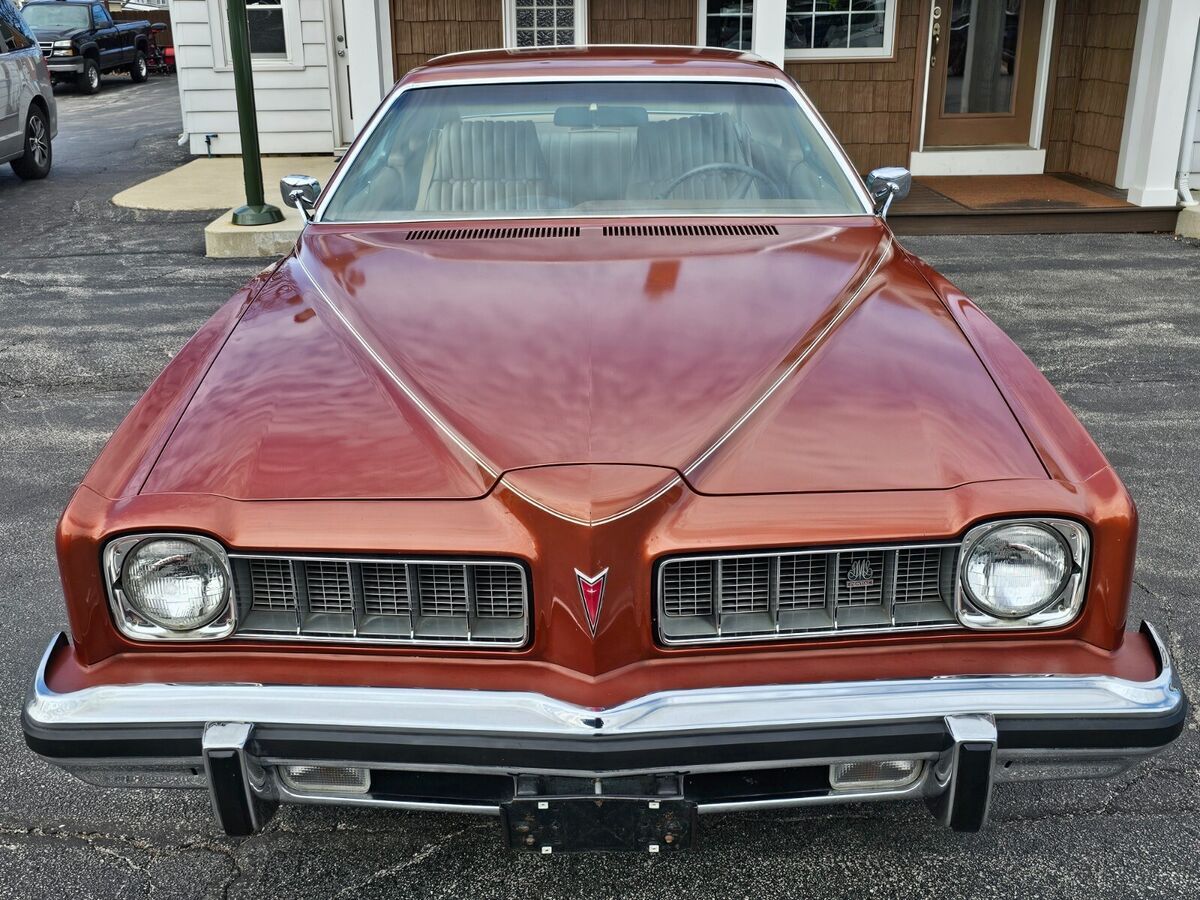 1974 Pontiac Le Mans Luxury - photo 2