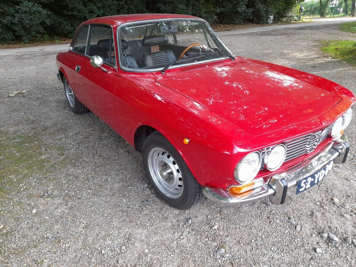 1974 Alfa Romeo 1600 1600 GT, New Rear Axle, Engine, Steering Gear, Brakes - photo 2
