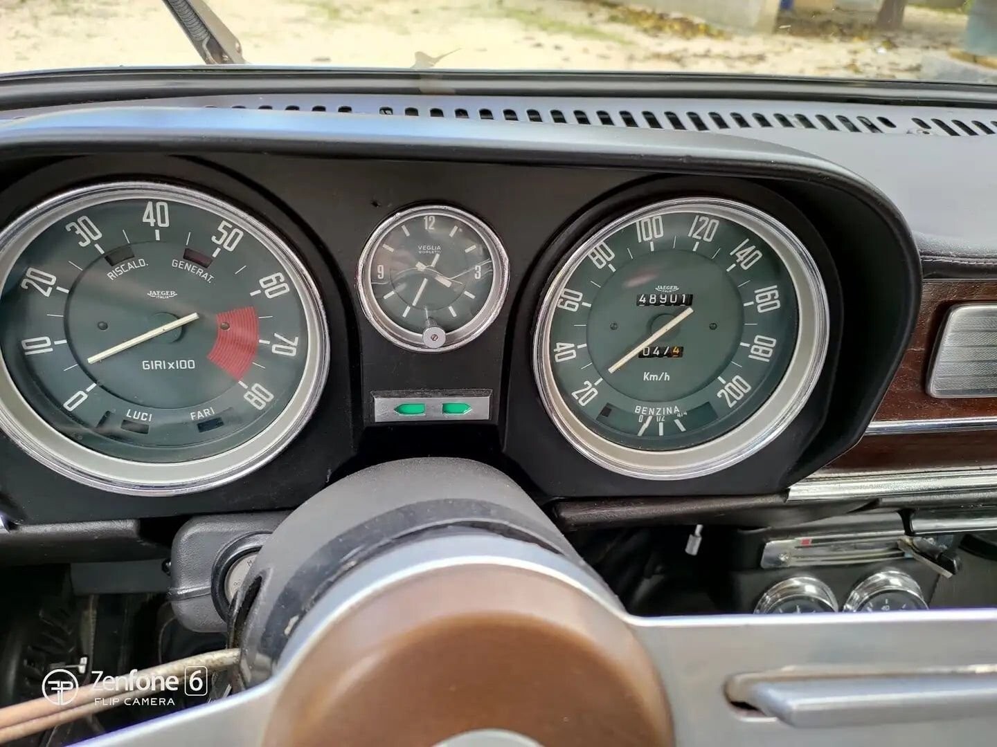 1974 Alfa Romeo 1750 40,900KM - Rare, Perfect Interior, Well Maintained - photo 7