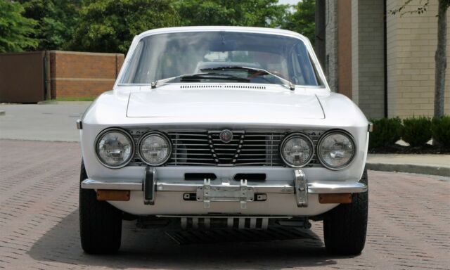 1974 Alfa Romeo GTV - photo 11
