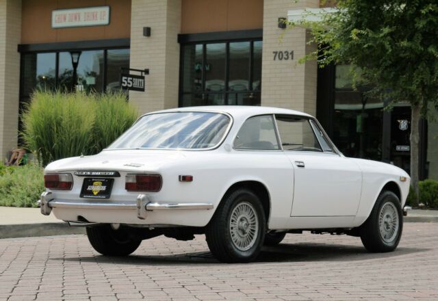 1974 Alfa Romeo GTV - photo 3