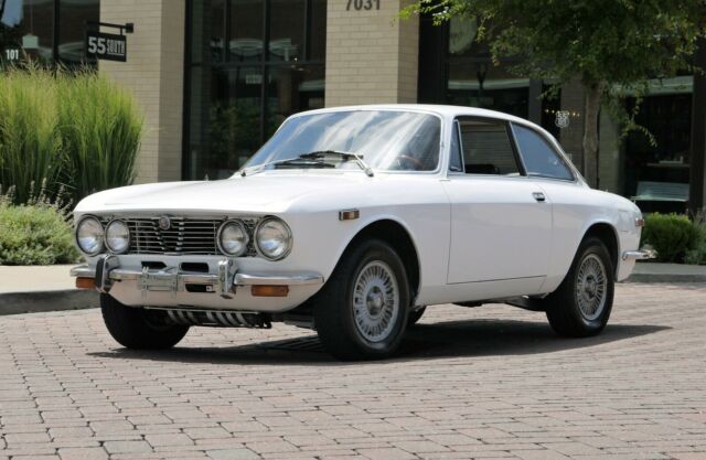 1974 Alfa Romeo GTV - photo 4