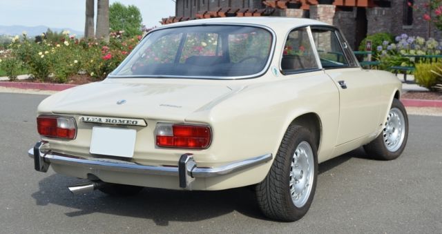 1974 Alfa Romeo GTV 2000 GTV - photo 4