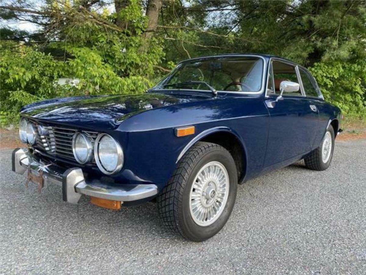 1974 Alfa Romeo GTV 101,000 Miles Blue Manual 1974 Alfa Romeo GTV