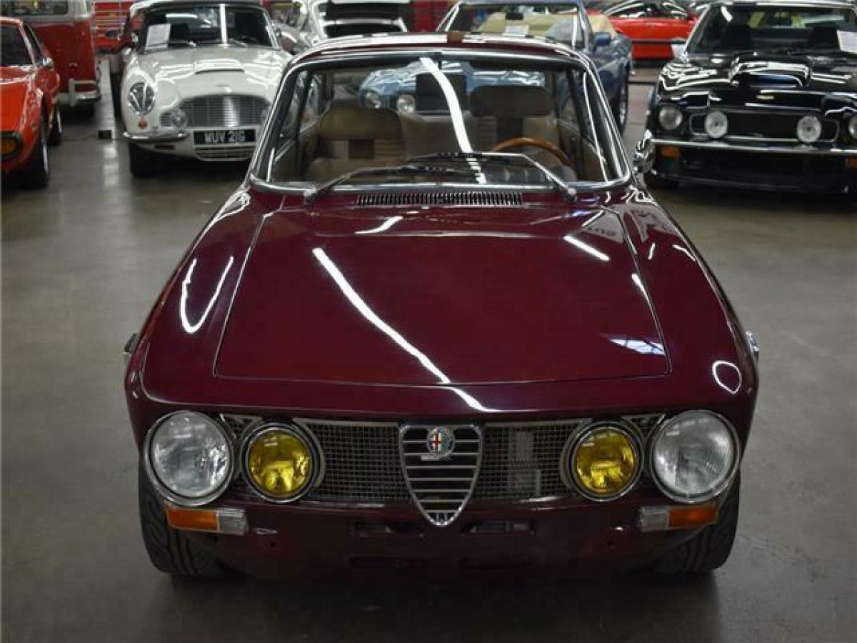 1974 Alfa Romeo GTV 2000 - photo 3
