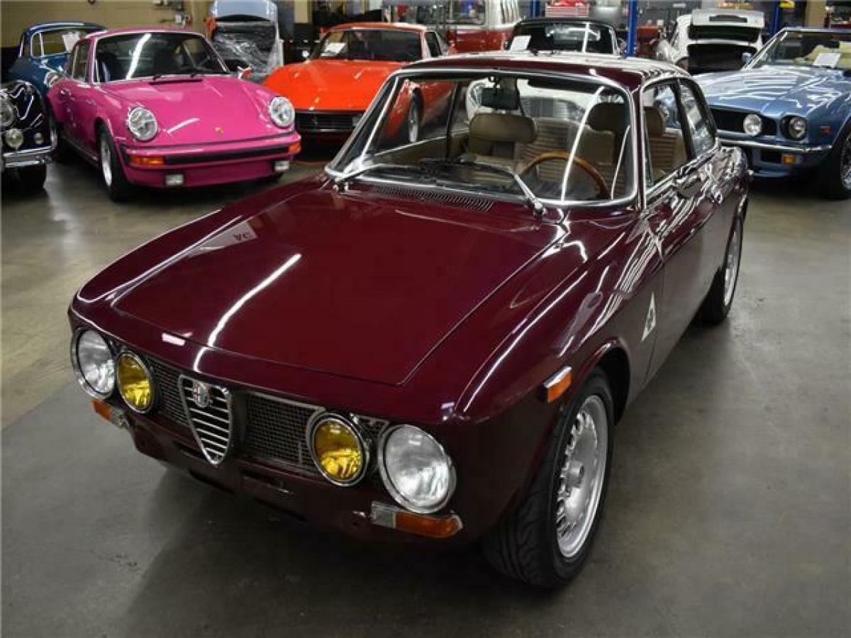 1974 Alfa Romeo GTV 2000 - photo 4