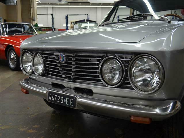 1974 Alfa Romeo GTV 2000 - photo 11