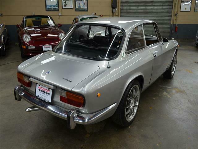 1974 Alfa Romeo GTV 2000 - photo 8