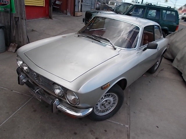 1974 Alfa Romeo GTV GTV