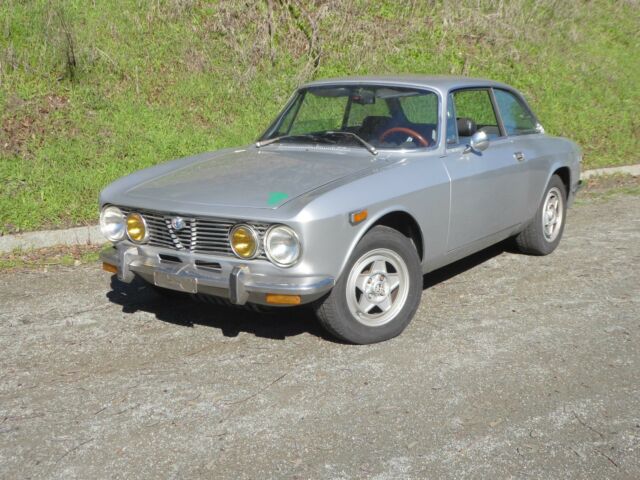 1974 Alfa Romeo GTV 2000 Grigio Coupe 2.0L 5 Speed W/ GTV 2000 Parts Car /2 Cars 1974 Alfa Romeo GTV Boars Leather Panels