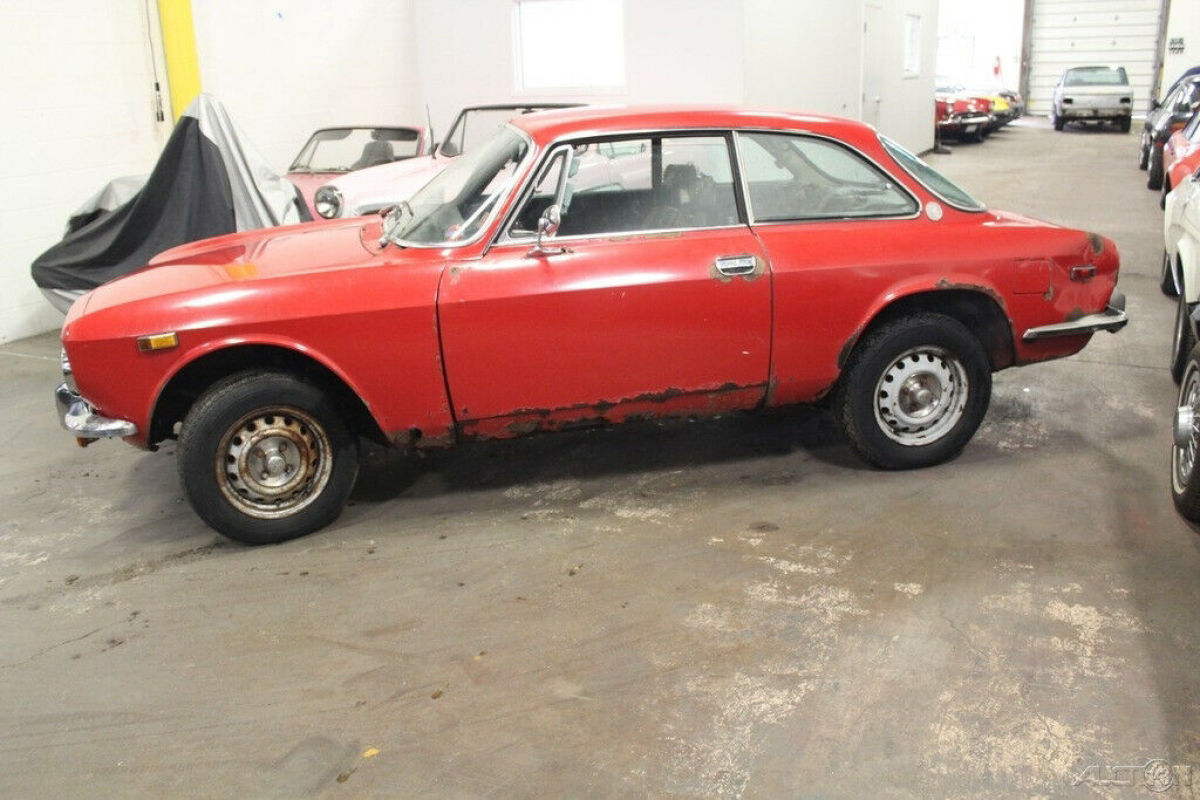 1974 Alfa Romeo GTV Coupe - photo 10