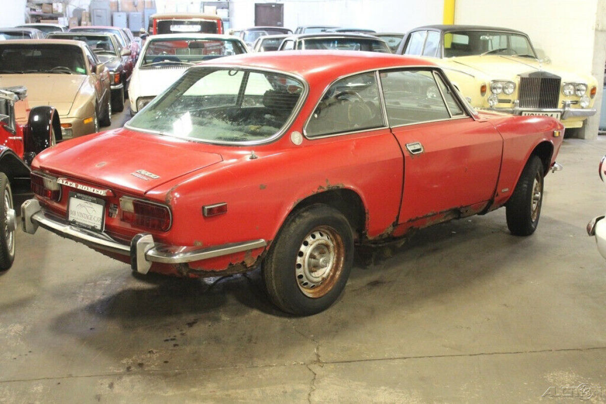 1974 Alfa Romeo GTV Coupe - photo 11