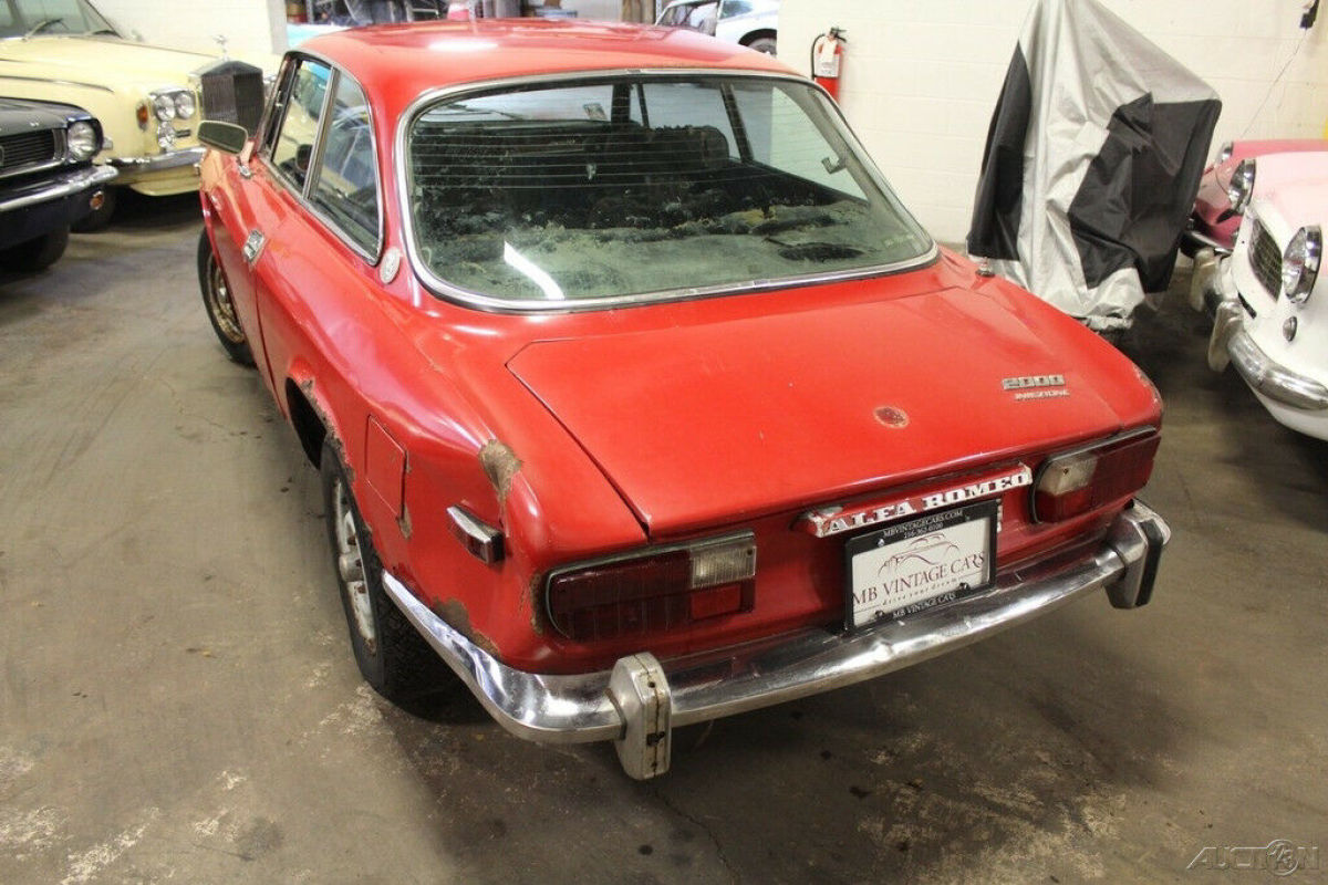 1974 Alfa Romeo GTV Coupe - photo 3