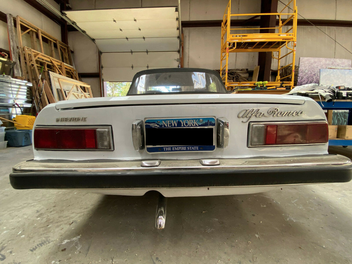 1974 Alfa Romeo Spider Convertible - photo 11