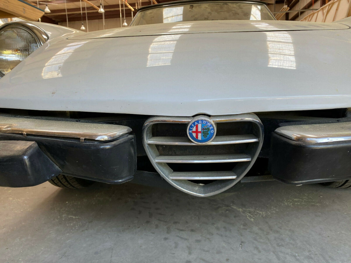 1974 Alfa Romeo Spider Convertible - photo 3