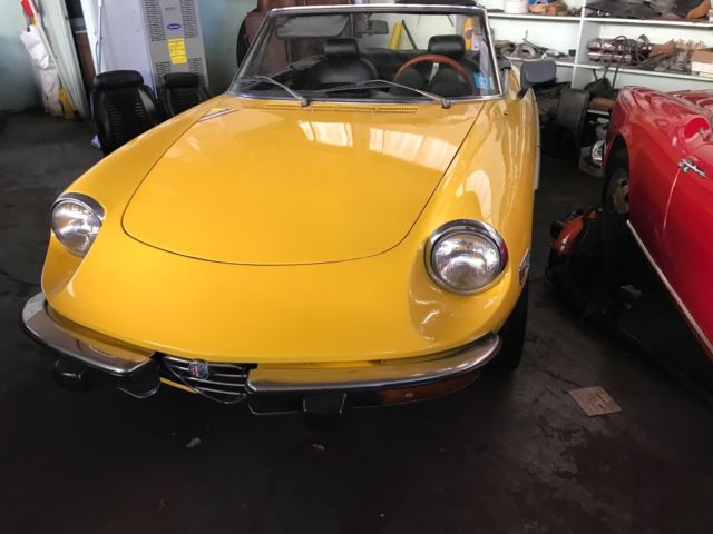 1974 Alfa Romeo Spider fiat lancia triumph other mg 1974 Alfa Romeo Spider