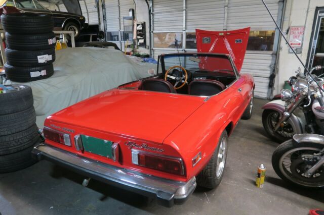1974 Alfa romeo spider iniezione 1974 Alfa Romeo Spider 2-door