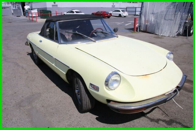 1974 Alfa Romeo Spider Iniezione