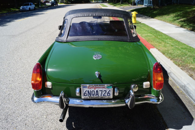 1974 MG MGB CHROME BUMPER RESTORED CAR! - photo 9