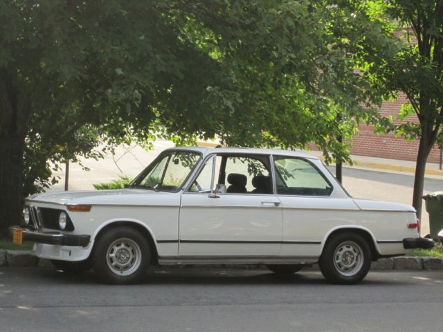 1974 BMW 2002 with quick ratio steering box, Hardy & Beck steering wheel 1974 BMW 2002