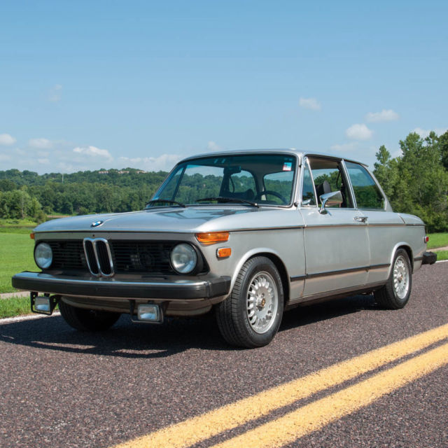 1974 BMW 2002tii, 2.0L M10, 4SPD Manual,Extensive collection of service records 1974 BMW 2002 2002tii